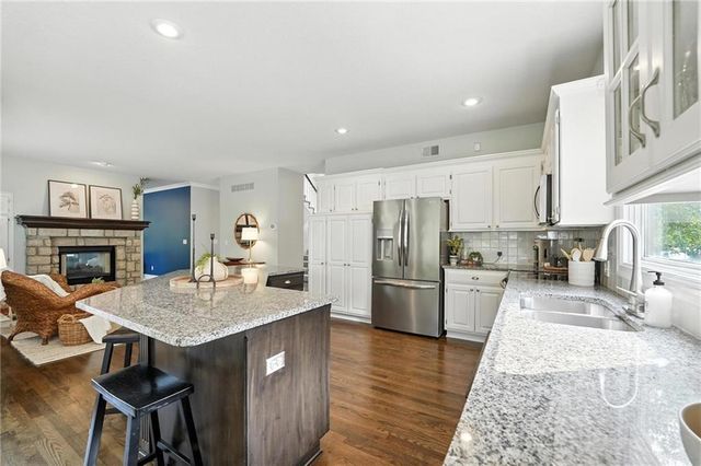 12508 W 130 Terrace, Overland Park, KS 66213