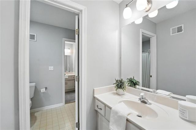 12508 W 130 Terrace, Overland Park, KS 66213