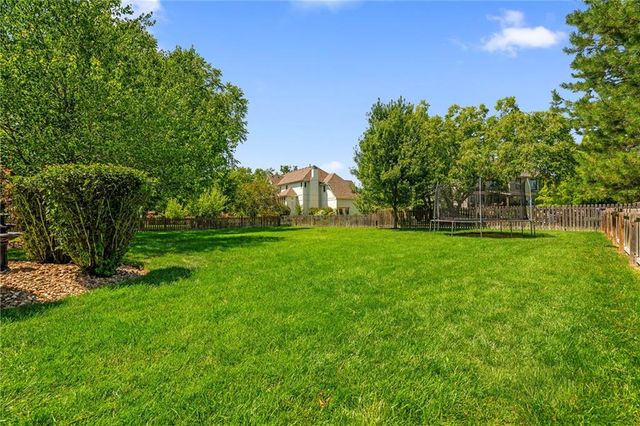 12508 W 130 Terrace, Overland Park, KS 66213