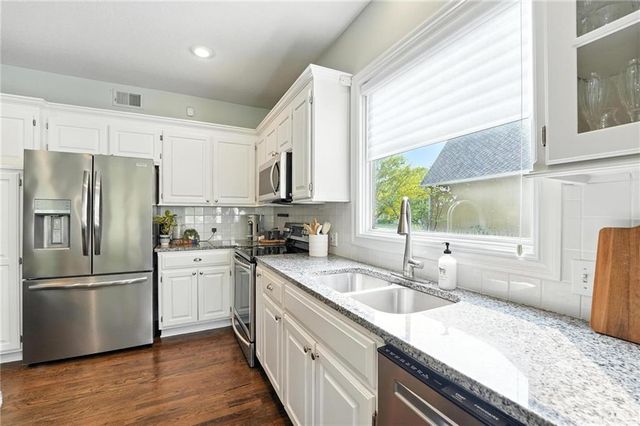 12508 W 130 Terrace, Overland Park, KS 66213