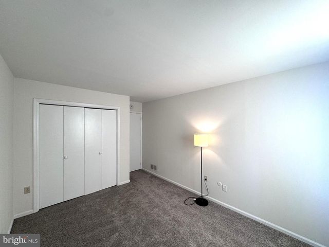 8315 COUNTRYSIDE LN, Fogelsville, PA 18051