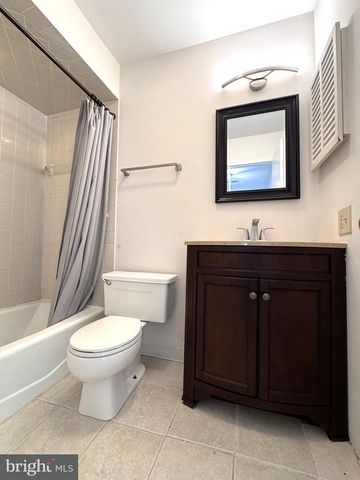 8315 COUNTRYSIDE LN, Fogelsville, PA 18051