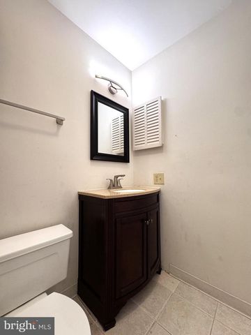 8315 COUNTRYSIDE LN, Fogelsville, PA 18051