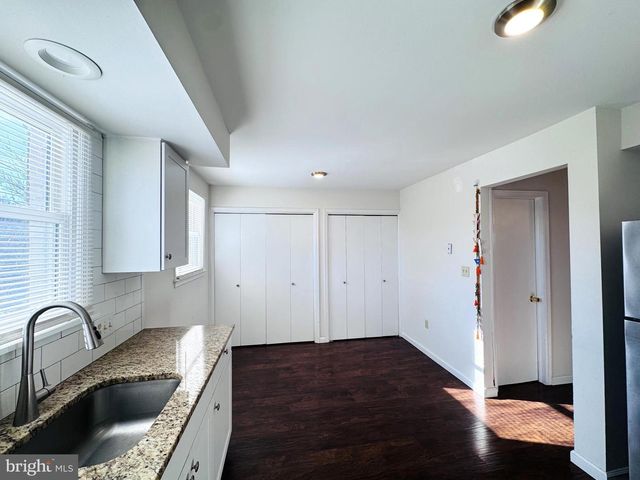 8315 COUNTRYSIDE LN, Fogelsville, PA 18051