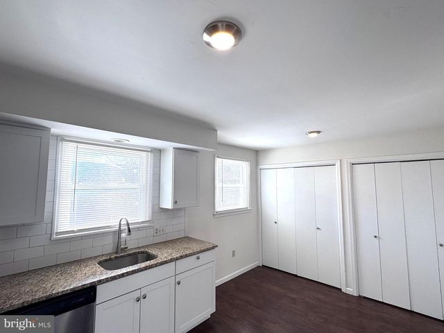 8315 COUNTRYSIDE LN, Fogelsville, PA 18051