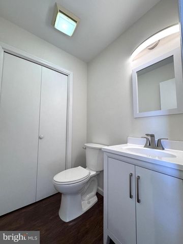 8315 COUNTRYSIDE LN, Fogelsville, PA 18051