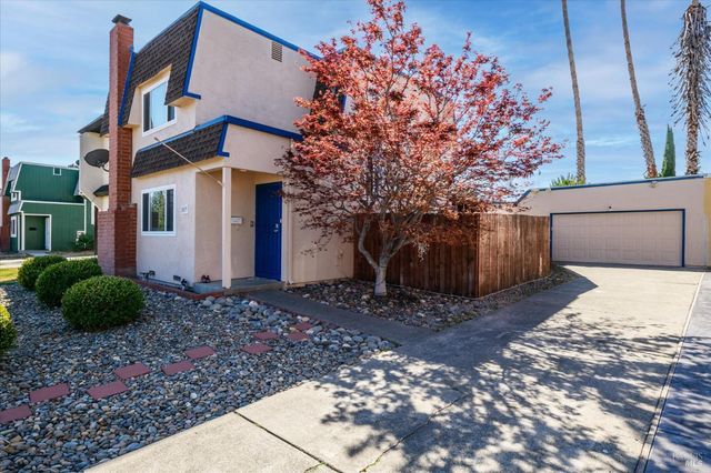 2429 Baltic Dr, Fairfield, CA 94533