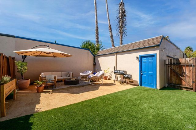 2429 Baltic Dr, Fairfield, CA 94533