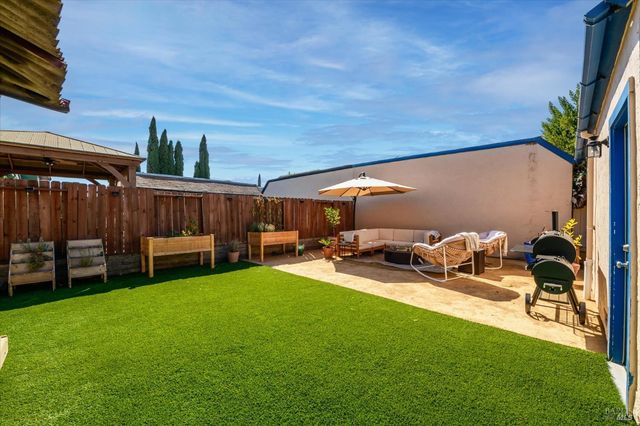 2429 Baltic Dr, Fairfield, CA 94533