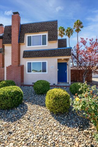 2429 Baltic Dr, Fairfield, CA 94533