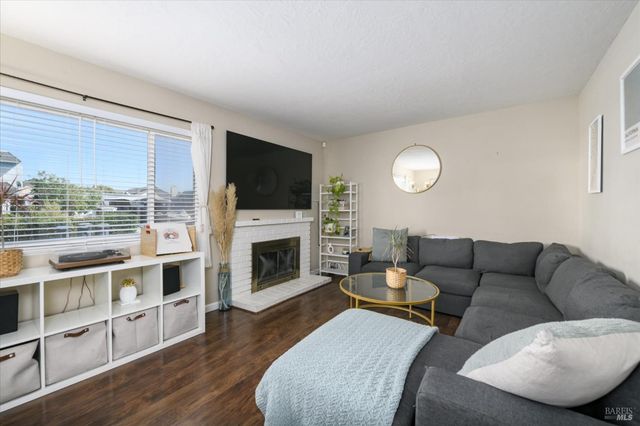 2429 Baltic Dr, Fairfield, CA 94533