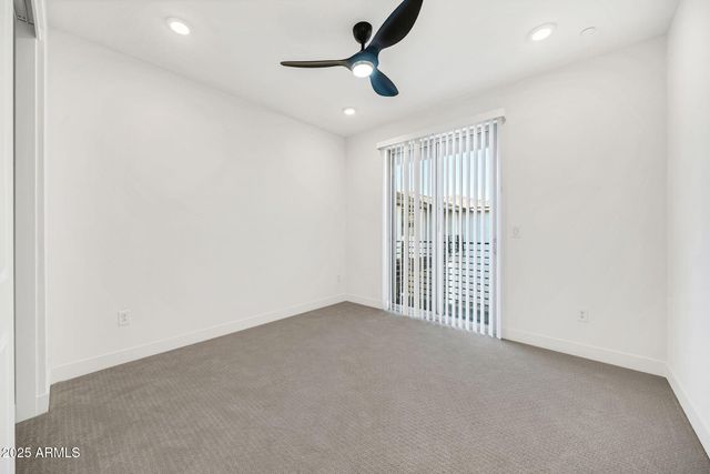 2121 W SONORAN DESERT Drive 61, Phoenix, AZ 85085