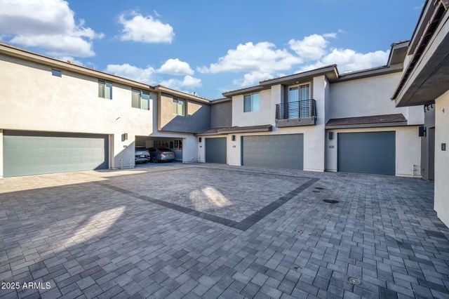 2121 W SONORAN DESERT Drive 61, Phoenix, AZ 85085