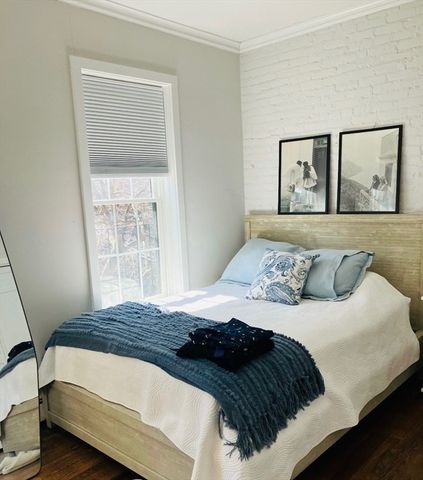 11 Dartmouth Pl 2, Boston, MA 02116