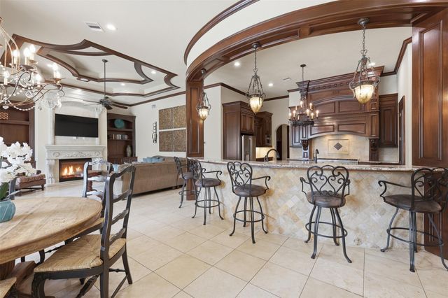 14 Post Shadow Estate Court, Spring, TX 77389