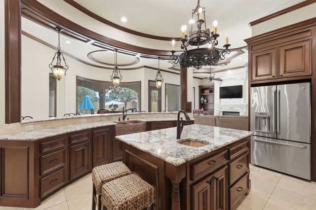 14 Post Shadow Estate Court, Spring, TX 77389