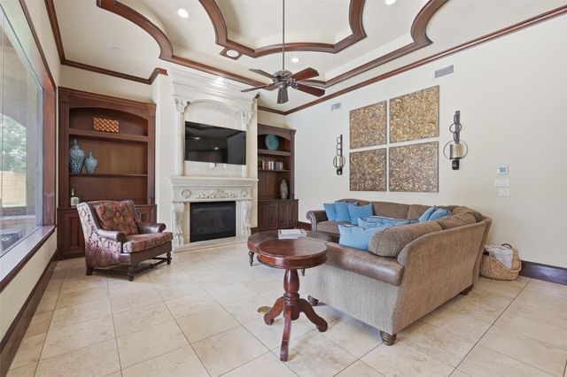 14 Post Shadow Estate Court, Spring, TX 77389