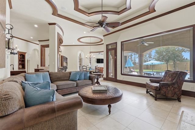 14 Post Shadow Estate Court, Spring, TX 77389