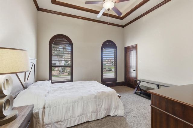 14 Post Shadow Estate Court, Spring, TX 77389