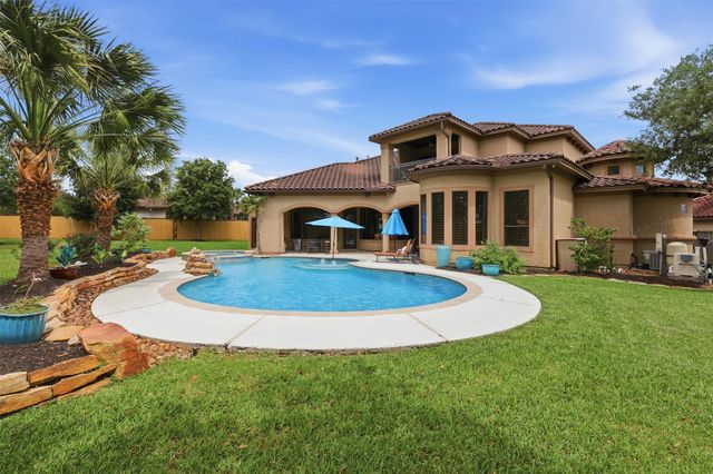 14 Post Shadow Estate Court, Spring, TX 77389