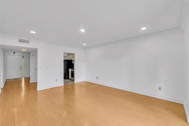 10762 La Placida Drive 7-306, Coral Springs, FL 33065