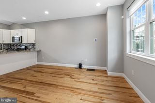 724 E THOMPSON ST, Philadelphia, PA 19125