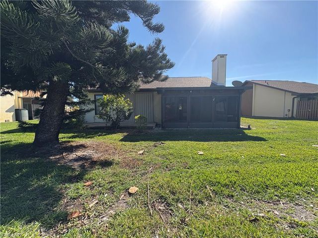 7371 Golf Villa DR, Fort Myers, FL 33967