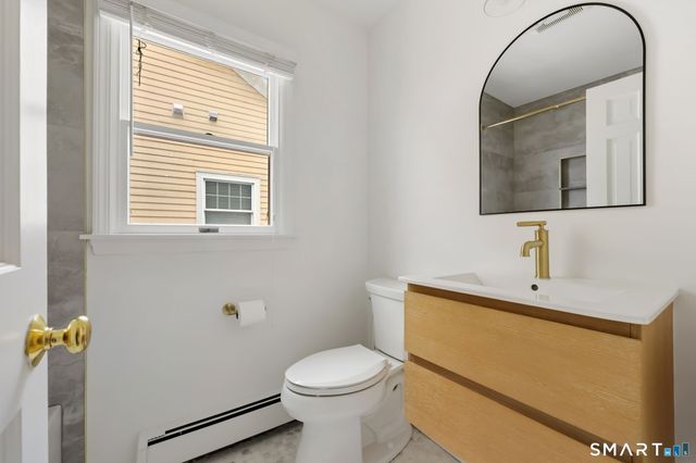 19 Windy Knolls Road Right Side, Greenwich, CT 06831