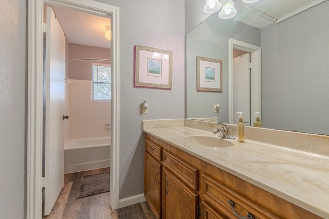 2745 Holub Road, Schulenburg, TX 78956