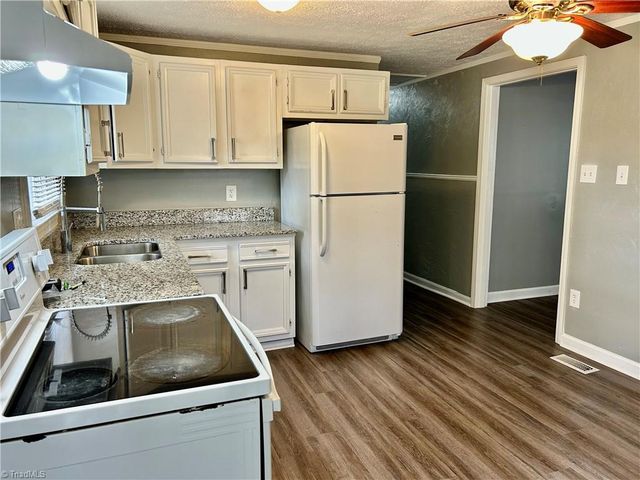 3425 Derby Place, Greensboro, NC 27405