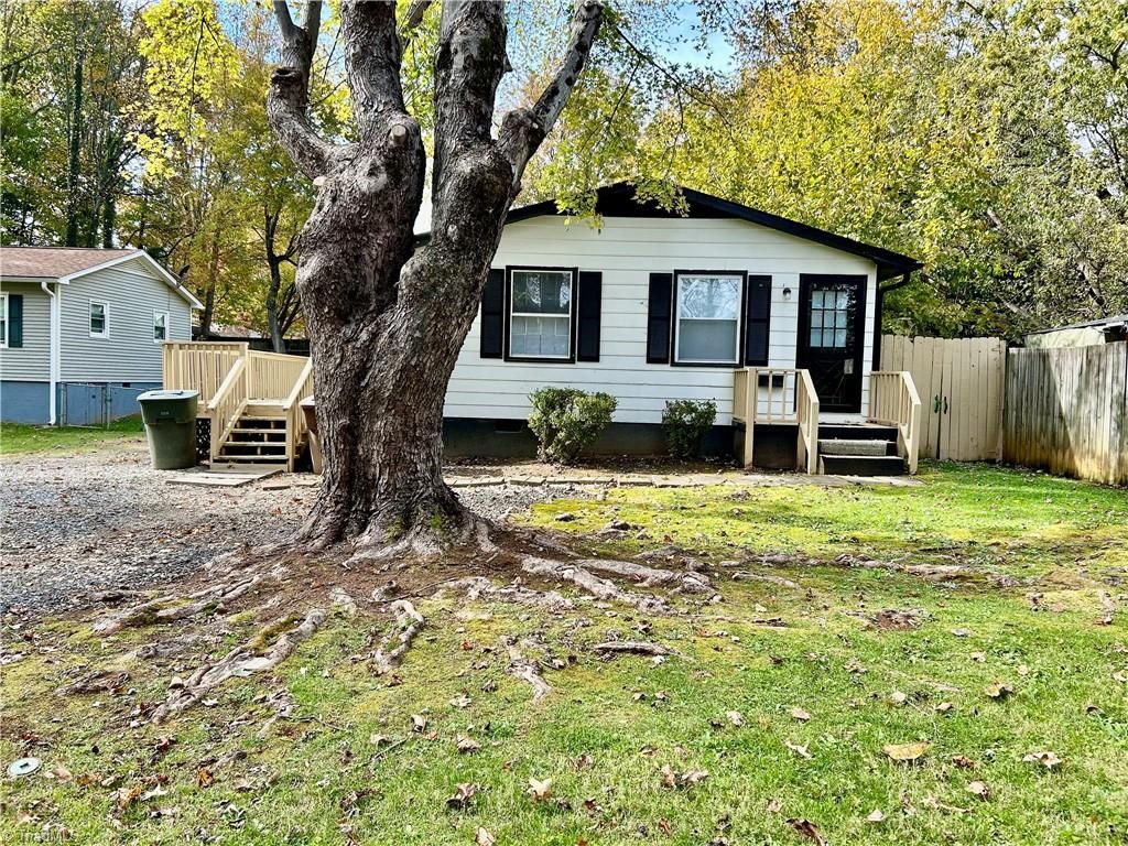 3425 Derby Place, Greensboro, NC 27405