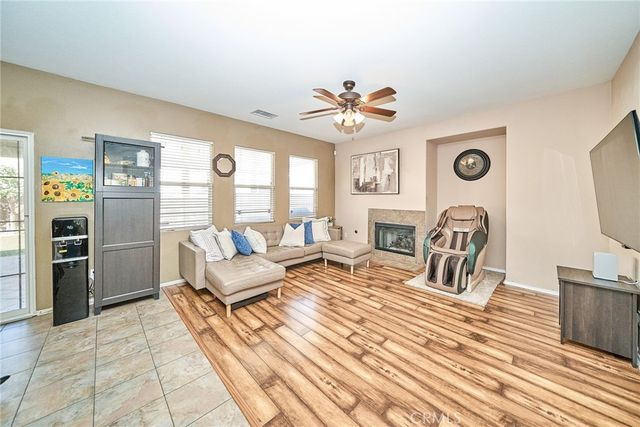 10249 Jennifer, Hesperia, CA 92345