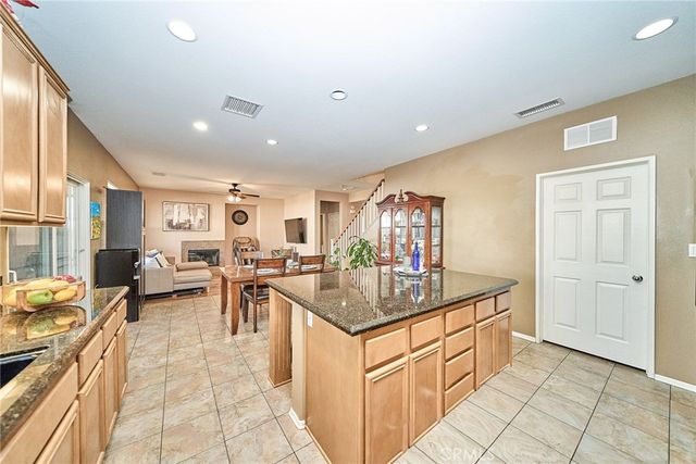 10249 Jennifer, Hesperia, CA 92345
