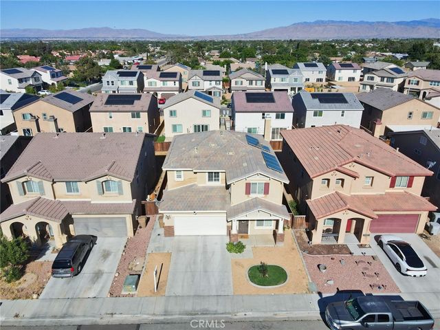 10249 Jennifer, Hesperia, CA 92345