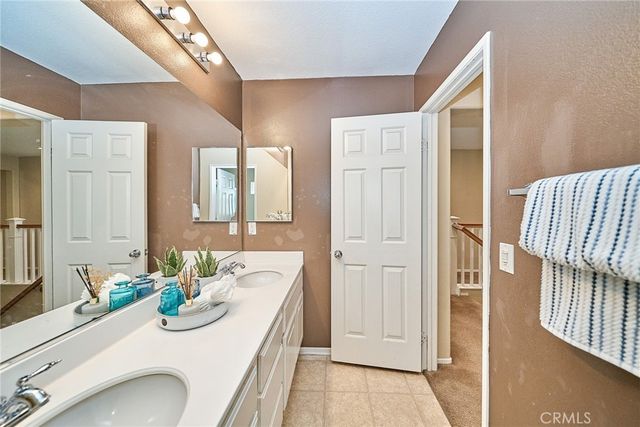 10249 Jennifer, Hesperia, CA 92345