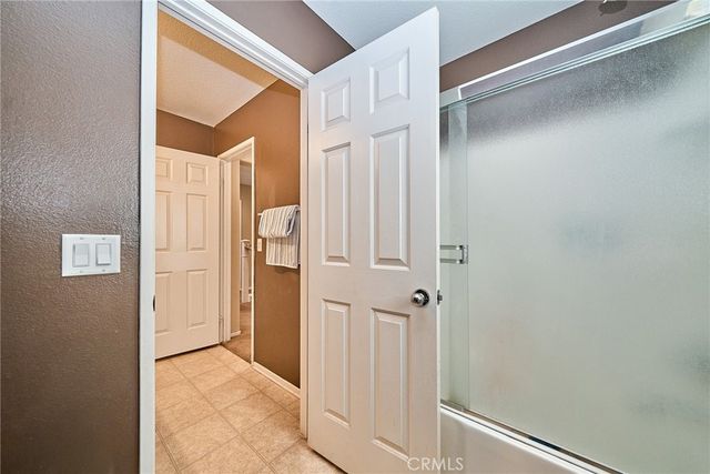 10249 Jennifer, Hesperia, CA 92345