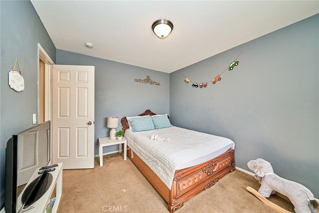 10249 Jennifer, Hesperia, CA 92345