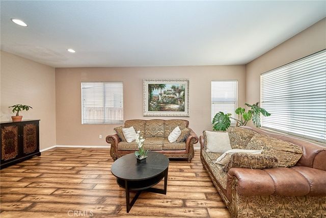 10249 Jennifer, Hesperia, CA 92345