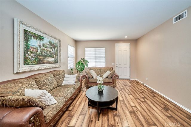 10249 Jennifer, Hesperia, CA 92345