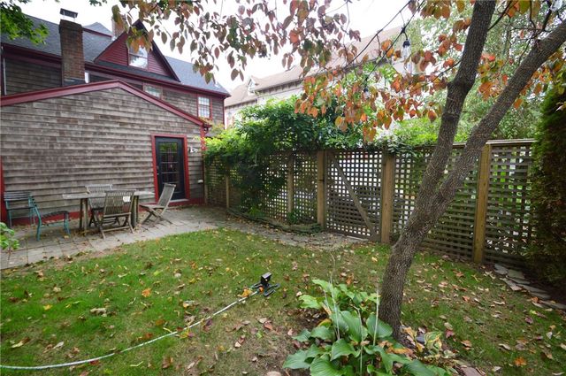 300 Broadway, Newport, RI 02840