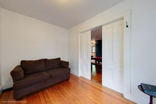 300 Broadway, Newport, RI 02840