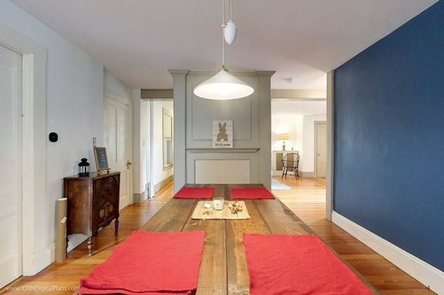 300 Broadway, Newport, RI 02840