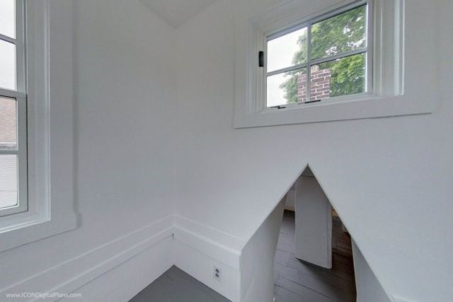 300 Broadway, Newport, RI 02840