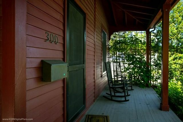 300 Broadway, Newport, RI 02840