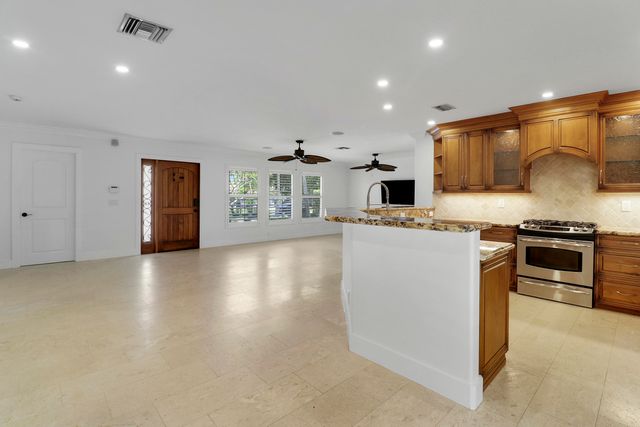 19931 Jasmine Drive, Jupiter, FL 33469