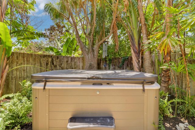 19931 Jasmine Drive, Jupiter, FL 33469