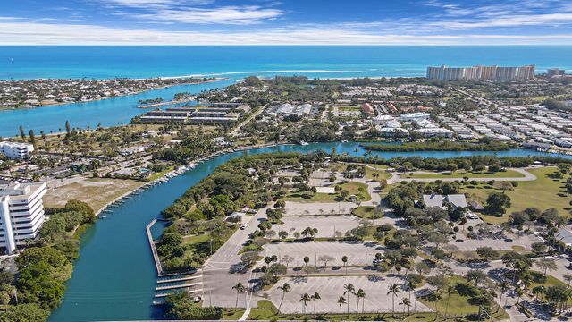 19931 Jasmine Drive, Jupiter, FL 33469
