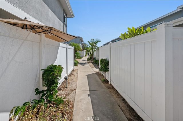 25018 Eshelman Avenue 4, Lomita, CA 90717