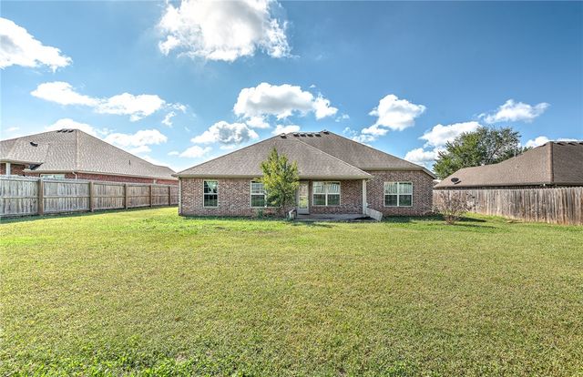 4300 Limestone Avenue, Bentonville, AR 72712