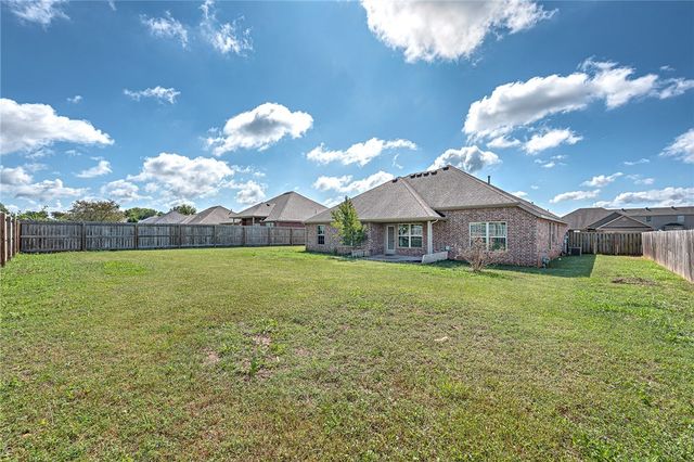 4300 Limestone Avenue, Bentonville, AR 72712